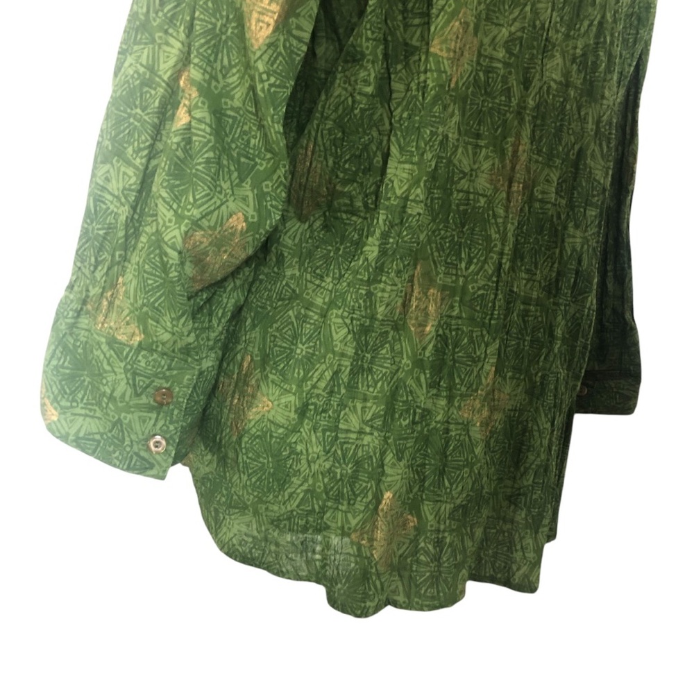 Green Patterned Button-Up Shirt - Picture 6 of 10